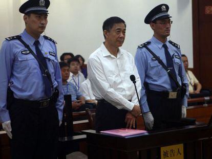 El pol&iacute;tico Bo Xilai durante la vista judicial en la corte de Jinan, el pasado 22 de agosto.