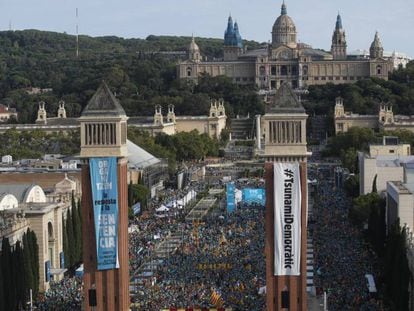 Una de las acciones del Tsunami Democrático, durante el pasado 11 de septiembre en Barcelona. En vídeo, segundo aniversario del 1-O.