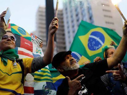 Seguidores de Jair Bolsonaro celebran la victoria