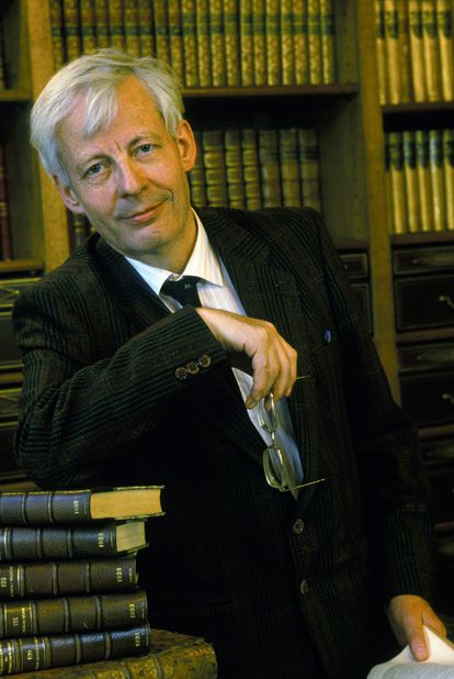 Emmanuel Le Roy Ladurie, como nuevo director de la Biblioteca Nacional de Francia, el 22 de octubre de 1987, en París. 