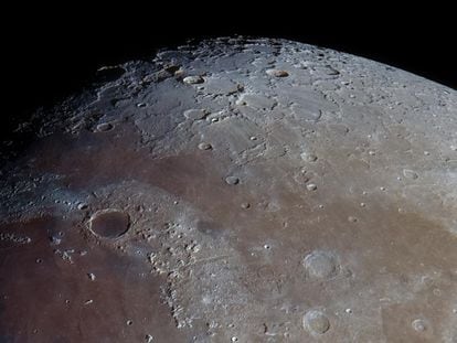 Imagen de Mare Frigoris (Mar del Frío), en el extremo norte de la Luna.