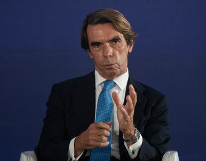 El expresidente de Gobierno José María Aznar, durante su intervención en la convención nacional del PP en Sevilla este jueves.