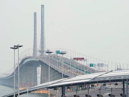 En vídeo, las características del puente más largo del mundo sobre el mar.