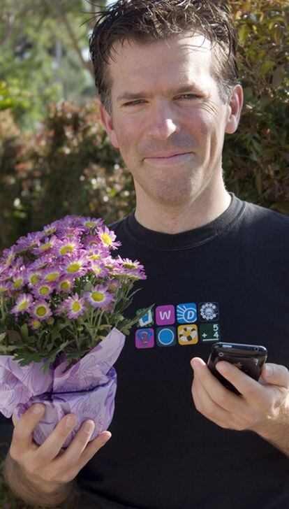 Noel Llopis, creador de Flower Garden, en San Diego.