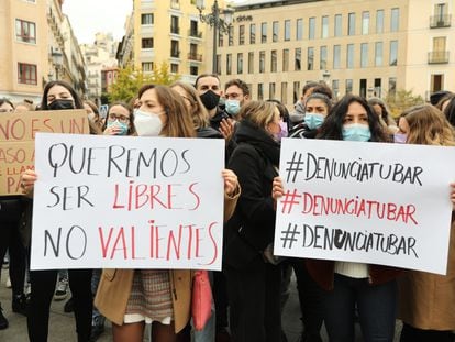 Manifestación contra las agresiones sexuales con sumisión química en bares, el 20 de noviembre en el centro de Madrid.