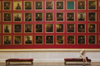 La Galería Militar del Ermitage, con algunos de los 329 retratos de generales rusos activos durante la invasión de Napoleón en 1812 pintados por George Dawe.