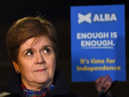 La líder nacionalista escocesa Nicola Sturgeon, en una protesta el pasado 23 de noviembre tras el veto judicial a un nuevo referéndum de independencia.