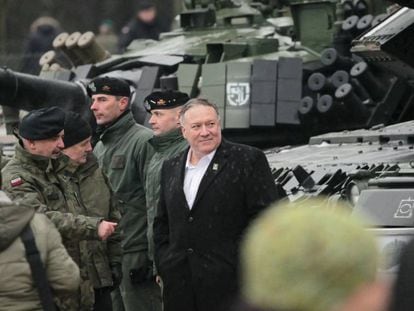 Pompeo, este miércoles durante una visita en el noreste de Polonia a soldados de la OTAN.