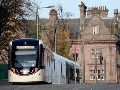 Tranvía fabricado por CAF para Edimburgo (Escocia).