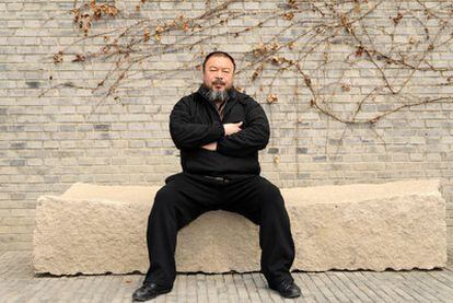 El artista Ai Weiwei acusa al Gobierno chino de despreciar la vida humana.