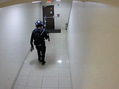 Fotograma del video de la cámara de seguridad que captó a Isaiah Williams previo al tiroteo del 28 de agosto de 2022.