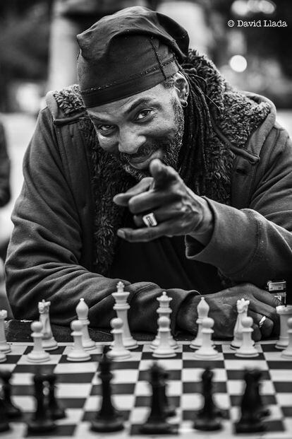 Leroy Green, ajedrecista asiduo a la plaza Union Square, en Nueva York.