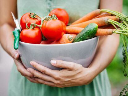 Las frutas y verduras deben formar parte de una dieta equilibrada.