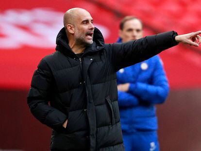 El entrenador español del Manchester City, Pep Guardiola, durante el partido contra el Chelsea.