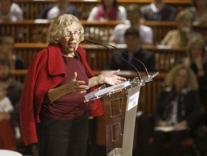 La alcaldesa de Madrid, Manuela Carmena, durante una intervenci&oacute;n.