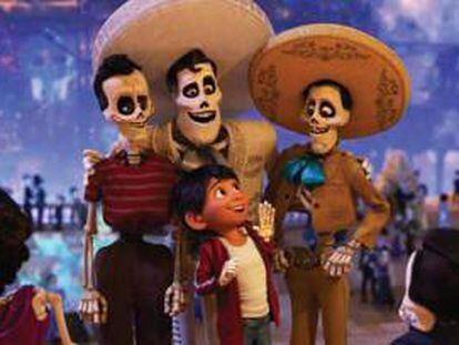Miguel, el protagonista de 'Coco', en el mundo de los muertos.