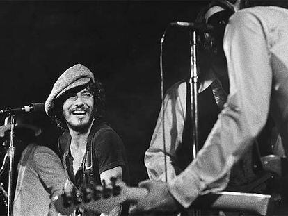 Bruce Springsteen, durante el concierto en Hammersmith Odeon.