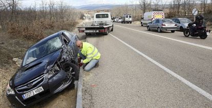 El vehículo donde viajaba un hombre de 39 años, fallecido en un accidente el pasado sábado.