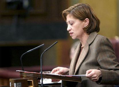 La ministra de Medio Ambiente, Medio Rural y Marino, Elena Espinosa, hoy en el Pleno del Congreso.