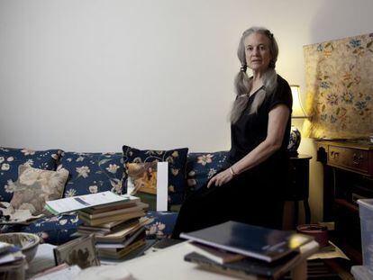 La poeta Sharon Olds, en su apartamento de Nueva York.