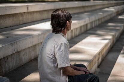 R.C., una de las personas sin recursos a la que han ayudado a encontrar trabajo.