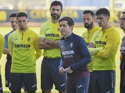 Marcelino García Toral dirigiendo el primer entrenamiento en su regreso al Villarreal.