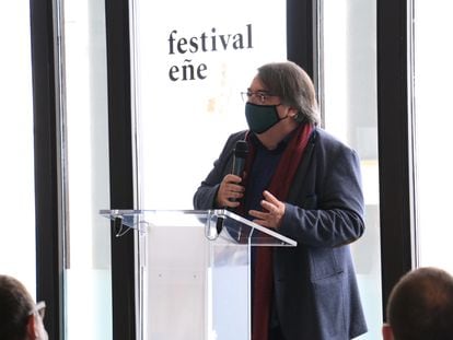 El escritor y periodista Jesús Ruiz Mantilla en la presentación del Festival Eñe 2020 en el Círculo de Bellas Artes en Madrid.