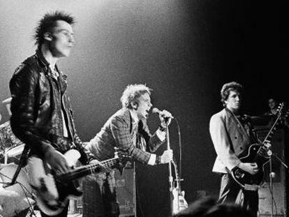 Hace 40 años el punk alcanzó una audiencia masiva tras la polémica entrevista de la banda en la BBC