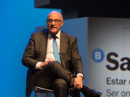 Josep Oliu, presidente de Banco Sabadell, en la convenci&oacute;n de directivos