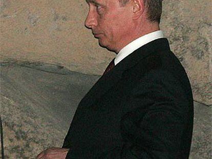 Vladímir Putin, ayer en Jerusalén, tocado con una <i>kipá.</i>