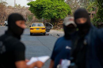 Escena del crimen de un taxista en San Salvador