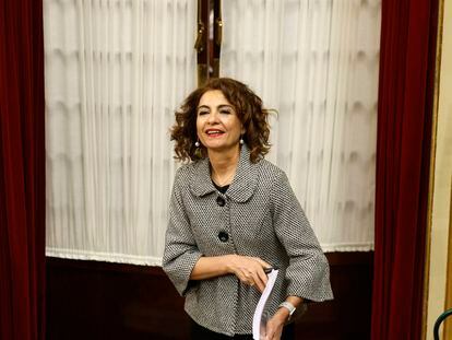 La ministra de Hacienda, María Jesús Montero, a su llegada al Congreso de los Diputados.