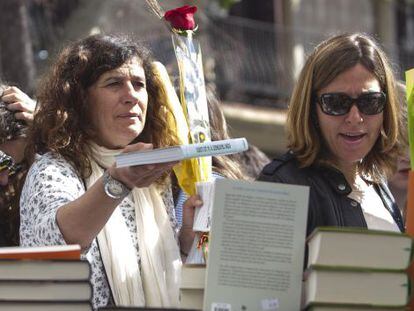 Sant Jordi da un respiro a libreros y editoriales