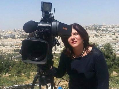 Imagen sin datar de la periodista de Al Jazeera Shireen Abu Akleh.