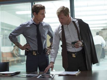  Matthew McConaughey  y  Woody Harrelsonen la serie &#039;True detective&#039;.