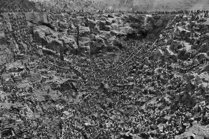 Vista general en 1986 de la mina de Serra Pelada, donde trabajaron 50.000 buscadores de oro.