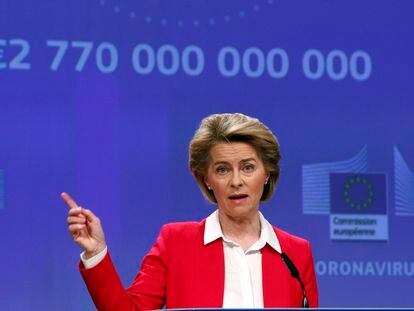 Ursula von der Leyen, presidenta de la Comisión Europea, atiende a la prensa en Bruselas el 2 de abril.