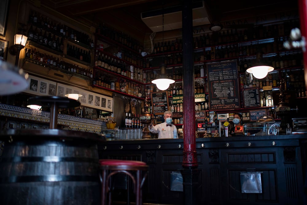 El último café en el bar La Isla de Madrid Sociedad EL
