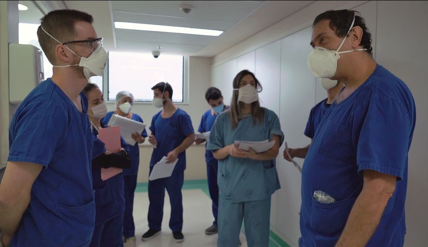 Un equipo de la unidad de cuidados intensivos del Instituto de Infectología Emilio Ribas, de São Paulo.