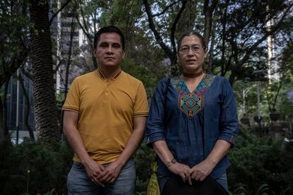 Los profesores oaxaqueños José Carlos Flores y Silvia Arévalo. 