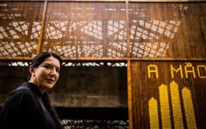 Marina Abramovic presnetando su &#039;m&eacute;todo&#039; en S&atilde;o Paulo.