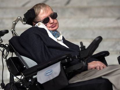 El astrofísico británico Stephen Hawking