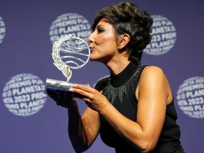 La periodista i escriptora Sonsoles Ónega va guanyar ahir a la nit el 72è Premi Planeta.