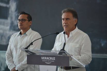 El gobernador de Veracruz, Miguel Ángel Yunes, esta mañaa durante su mensaje.