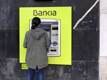 Bankia gana 208 millones de euros de la venta de City National Bank