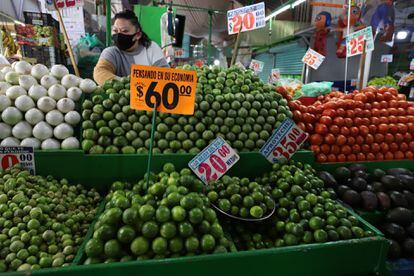 El precio del limón oscila entre los 65 y los 120 pesos por kilogramo en mercados del país.