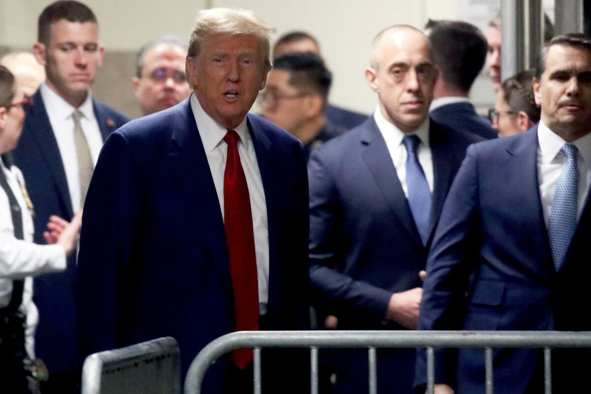 Trump afrontará el primer juicio penal contra un expresidente de EE UU a partir del 15 de abril | Internacional