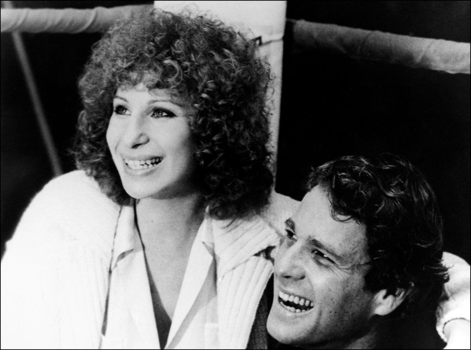 Barbra Streisand y Ryan O'Neal en 1979 en la película 'Combate de fondo'. '