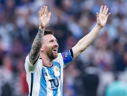 Lionel Messi celebra después de la final del Mundial de Qatar.