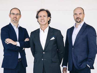 Los fundadores de Indexa Capital: Unai Ansejo, Ramón Blanco y François Derbaix.